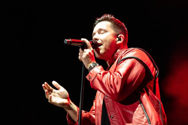 Nico Santos HERBST TOUR 2021, Nico Santos in der Stuttgarter Porsche Arena. Stuttgart Baden-Württemberg Deutschland