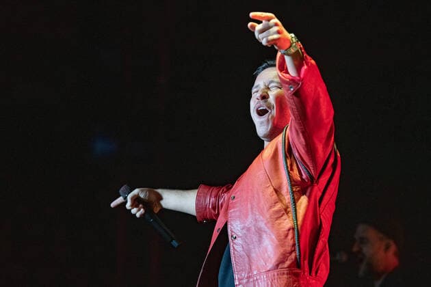 Nico Santos HERBST TOUR 2021, Nico Santos in der Stuttgarter Porsche Arena. Stuttgart Baden-Württemberg Deutschland