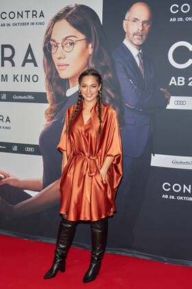 Nilam Farooq - Filmpremiere Contra im Zoo Palast Berlin am 27.10.2021. Berlin Premiere Contra