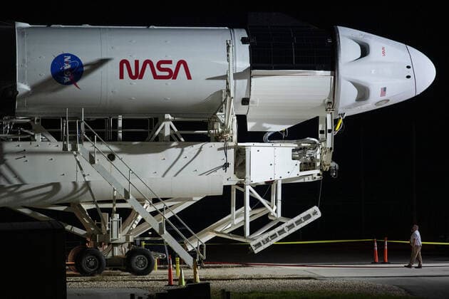 October 27, 2021 - Kennedy Space Center, Florida, USA - A SpaceX Falcon 9 rocket with the company s Crew Dragon spacecraft onboard is seen as it is rolled out to the launch pad at Launch Complex 39A as preparations continue for the Crew-3 mission, Wednesday, Oct. 27, 2021, at NASA s Kennedy Space Center in Florida. NASA s SpaceX Crew-3 mission is the third crew rotation mission of the SpaceX Crew Dragon spacecraft and Falcon 9 rocket to the International Space Station as part of the agency s Commercial Crew Program. NASA astronauts Raja Chari, Tom Marshburn, Kayla Barron, and ESA (European Space Agency) astronaut Matthias Maurer are scheduled to launch on Oct. 31 at 2:21 a.m. ET, from Launch Complex 39A at the Kennedy Space Center. Kennedy - ZUMAz03_ 20211027_skr_z03_309 Copyright: xJoelxKowsky NASAx