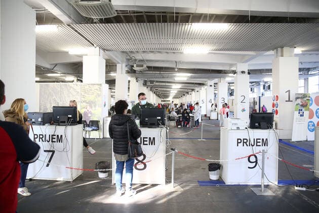 PXL_Vaccinations People are waiting in the line for vaccinations against the coronavirus disease (COVID-19) at Zagreb Fair, in Zagreb, Croatia, on October 28, 2021. MatijaxHabljak PIXSELL