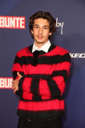 Nachwuchspreis Hamburg Noah Levi, New Faces Award von der Zeitschrift Bunte im Ruby Lotti Hotel Hamburg, 28.10.2021