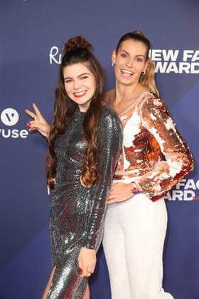 Nachwuchspreis Hamburg Klaudia Giez und Rebecca Kunikowski, New Faces Award von der Zeitschrift Bunte im Ruby Lotti Hotel Hamburg, 28.10.2021