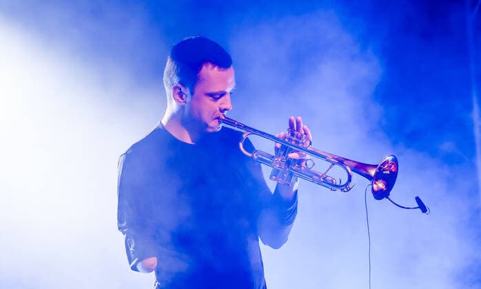 Konzert von Barabas LÅ‘rinc @ Kulturauerei, MWM Most Wanted Music, Trompete mit einer Hand Barabas LÅ‘rinc