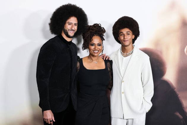Bilder des Jahres 2021, Entertainment 10 Oktober Entertainment Themen der Woche KW43 Los Angeles Premiere Of Netflix s Colin In Black And White American civil rights activist and former football quarterback Colin Kaepernick, filmmaker Ava DuVernay and actor Jaden Michael arrive at the Los Angeles Premiere Of Netflix s Colin In Black And White held at the Academy Museum of Motion Pictures on October 28, 2021 in Los Angeles, California, United States. Los Angeles California United States  Copyright: xImagexPressxAgencyx collin-losangel211028_npzrD