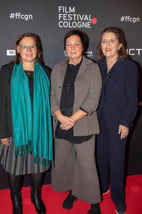 Brigitta von Bülow, Martina Richter und Petra Müller bei der Verleihung der Film Festival Cologne Awards 2021 auf dem 31. Film Festival Cologne 2021 im E-Werk. Köln, 28.10.2021