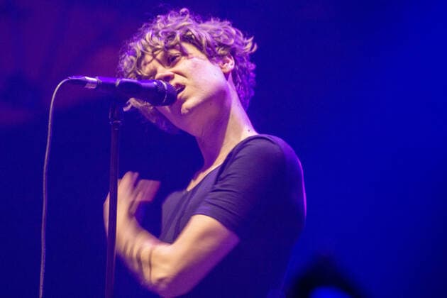 October 30, 2021, London, England, United Kingdom: Alexandra Palace, London, UK, 30th October 2021. Christine, singer of the German indie-pop band Hope, performs its supporting gig to the Bauhaus. London United Kingdom - ZUMAm203 20211030_zip_m203_030 Copyright: xSabrinaxMerollax