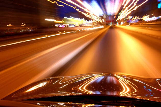 IMAGO Creative: Dichotomien, Reflexionen - Architektur IMAGO Creative: Dichotomien, Reflexionen speed drive on car at night motion blurred Copyright: xx 5523250