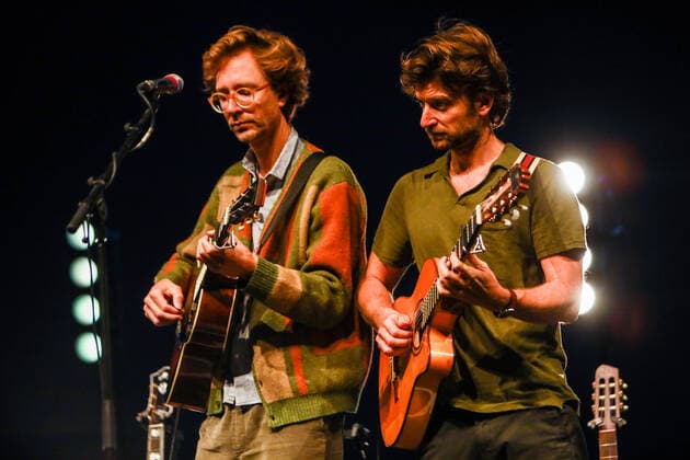 Italy: Kings of Convenience in concert inMilan (L-R) Erlend Øye and Eirik Glambek Bøe of Kings of Convenience perform at Teatro Degli Arcimboldi in Milan. Milan Italy Copyright: MairoxCinquetti