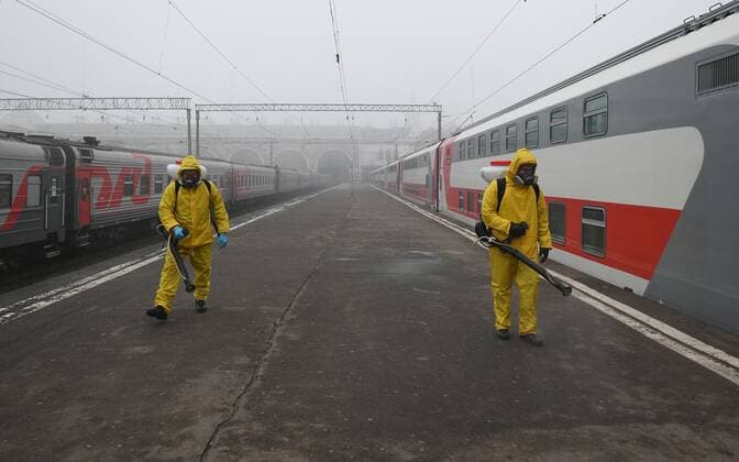 Russia Coronavirus Disinfection 6687192 02.11.2021 Employees of Russian Emergency Situations Ministry wearing protective gears disinfect a platform of the Kazansky railway station amid the coronavirus pandemic, in Moscow, Russia. Maksim Blinov Sputnik Moscow Russia  Copyright: xMaksimxBlinovx