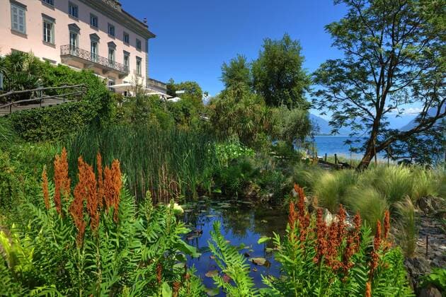 Villa und Gartenteich, botanischer Garten, Isole di Brissago, Lago Maggiore, Tessin, Langensee, Ticino, Brissago-Inseln, Schweiz, Europa *** Villa and garden pond, botanical garden, Isole di Brissago, Lake Maggiore, Ticino, Lake Maggiore, Ticino, Brissago Islands, Switzerland, Europe Copyright: imageBROKER J.xKruse iblkjo05243933.jpg