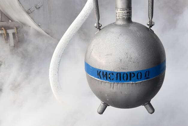 MURMANSK REGION, RUSSIA â€“ NOVEMBER 2, 2021: An oxygen producing station. Liquefied oxygen is stored and transported in special containers. The Northern Fleet supplies liquefied oxygen to hospitals for COVID-19 patients where there is oxygen shortage. The Northern Fleet has enough oxygen to supply its naval aviation and to help civilian healthcare workers. Lev Fedoseyev TASS  TS116958