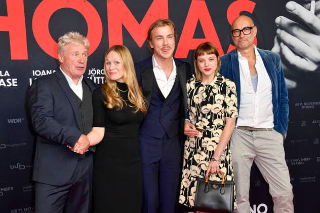 Jörg Schüttauf, Anja Schneider, Albrecht Schuch, Jella Haase und Andreas Kleinert bei der Premiere des Kinofilms Lieber Thomas im Kino International. Berlin, 03.11.2021