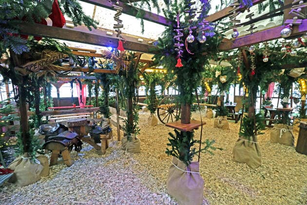 Kleinere Weihnachtsmärkte Weihnachtsmarkt in den Vororten der Großstadt Essen mit der 3G-Regelung Essen Nordrhein-Westfalen Deutschland Steele