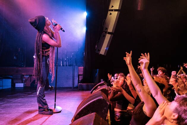 IAMDDB live in Copenhagen, Denmark Copenhagen, Denmark. 04th, November 2021. The English rapper and singer IAMDDB performs a live concert at Pumpehuset in Copenhagen. Copenhagen Denmark  Copyright: xGonzalesxPhoto FlemmingxBoxJensex