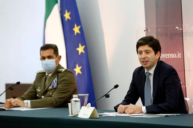 The extraordinary commissioner for the covid-19 emergency and general Francesco Paolo Figliuolo, the minister of health Roberto Speranza during a press conference about measure to contrast Covid-19 pandemic . Rome (Italy), November 5th 2021 Photo Samantha Zucchi Insidefoto SamanthaxZucchi