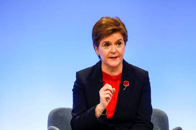 Day 6 Of COP26 UN Climate Conference In Glasgow Nicola Sturgeon, First Minister of Scotland speaks to the youth during The Global Youth Voice session during the sixth day of the COP26 UN Climate Change Conference, held by UNFCCC inside the COP26 venue - Scottish Event Campus in Glasgow, Scotland on November 5, 2021. COP26, running from October 31 to November 12 in Glasgow, will be the most significant climate conference since the 2015 Paris summit as the nations are expected to set new greenhouse gas emission targets in order to slow the global warming, as well as firming up other key commitments. Glasgow Scotland United Kingdom  Copyright: xDominikaxZarzyckax zarzycka-day6ofco211105_npVnv
