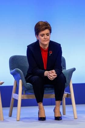 Day 6 Of COP26 UN Climate Conference In Glasgow Nicola Sturgeon, First Minister of Scotland speaks to the youth during The Global Youth Voice session during the sixth day of the COP26 UN Climate Change Conference, held by UNFCCC inside the COP26 venue - Scottish Event Campus in Glasgow, Scotland on November 5, 2021. COP26, running from October 31 to November 12 in Glasgow, will be the most significant climate conference since the 2015 Paris summit as the nations are expected to set new greenhouse gas emission targets in order to slow the global warming, as well as firming up other key commitments. Glasgow Scotland United Kingdom  Copyright: xDominikaxZarzyckax zarzycka-day6ofco211105_np6Li