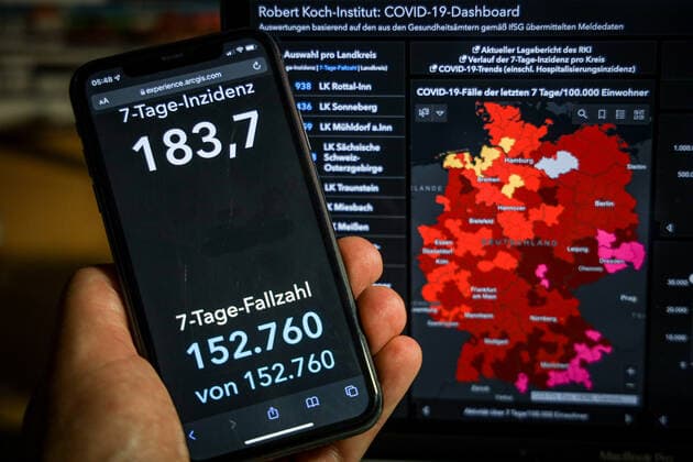 Coronavirus in Deutschland - Covid-19-Dashboard des Robert Koch-Institut 06.11.2021: Robert Koch-Institut: 7-Tage-Inzidenz 183,7. 7-Tage-Fallzahl 152.760. COVID-19-Fälle 4.743.490. Zugang um 34.002 gegenüber dem Vortag. COVID-19-Todesfälle 96.488. Zugang um 142 gegenüber dem Vortag.