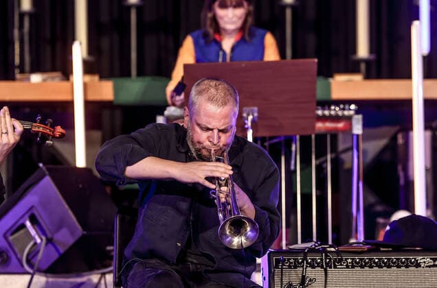 Konzert von Nate Wooley @ Kaiser-Wilhelm-Gedächtnis-Kirche , Jazzfest Berlin Nate Wooley: Seven Storey Mountain VI