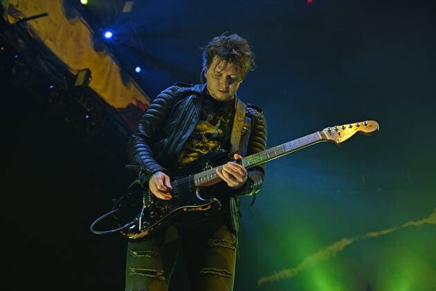 HOLLYWOOD FL - NOVEMBER 05: Asking Alexandria performs at Hard Rock Live at the Seminole Hard Rock Hotel & Casino on November 5, 2021 in Hollywood, Florida. Copyright: xmpi04x