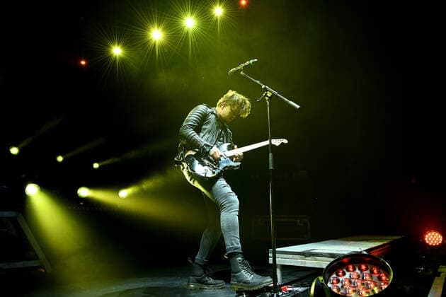 HOLLYWOOD FL - NOVEMBER 05: Asking Alexandria performs at Hard Rock Live at the Seminole Hard Rock Hotel & Casino on November 5, 2021 in Hollywood, Florida. Copyright: xmpi04x