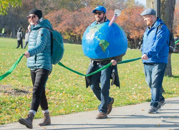 November 6, 2021, Montreal, PQ, Canada: People attend a climate change protest in Montreal, Saturday, Nov. 6, 2021. Montreal Canada  - ZUMAc35_ 20211106_zaf_c35_001 Copyright: xGrahamxHughesx