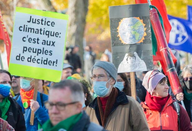 November 6, 2021, Montreal, PQ, Canada: People attend a climate change protest in Montreal, Saturday, Nov. 6, 2021. Montreal Canada  - ZUMAc35_ 20211106_zaf_c35_010 Copyright: xGrahamxHughesx