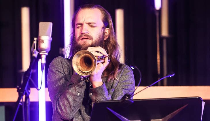 Konzert von Maria Faust @ Kaiser-Wilhelm-Gedächtnis-Kirche , Jazzfest Berlin Maria Faust™s Sacrum Facere, Maria Faust Altsaxofon Emanuele Maniscalco Orgel Ned Ferm Saxofon Francesco Bigoni Klarinette Tobias Wiklund Trompete Mads Hyhne Posaune Jonatan Ahlborn Tuba