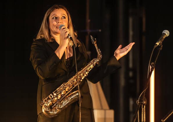 Konzert von Maria Faust @ Kaiser-Wilhelm-Gedächtnis-Kirche , Jazzfest Berlin Maria Faust™s Sacrum Facere, Maria Faust Altsaxofon Emanuele Maniscalco Orgel Ned Ferm Saxofon Francesco Bigoni Klarinette Tobias Wiklund Trompete Mads Hyhne Posaune Jonatan Ahlborn Tuba