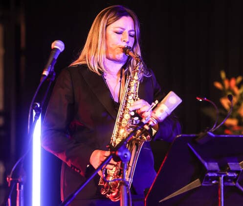 Konzert von Maria Faust @ Kaiser-Wilhelm-Gedächtnis-Kirche , Jazzfest Berlin Maria Faust™s Sacrum Facere, Maria Faust Altsaxofon Emanuele Maniscalco Orgel Ned Ferm Saxofon Francesco Bigoni Klarinette Tobias Wiklund Trompete Mads Hyhne Posaune Jonatan Ahlborn Tuba