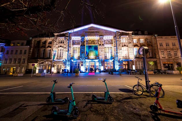 Das Lübecker Stadttheater vor der Filmpreisnacht. Filmpreisnacht der Nordischen Filmtage Lübeck, 06.11.21 Lübeck Schleswig-Holstein Germany Copyright: xAgentur54Gradx xFelixxKoenigx