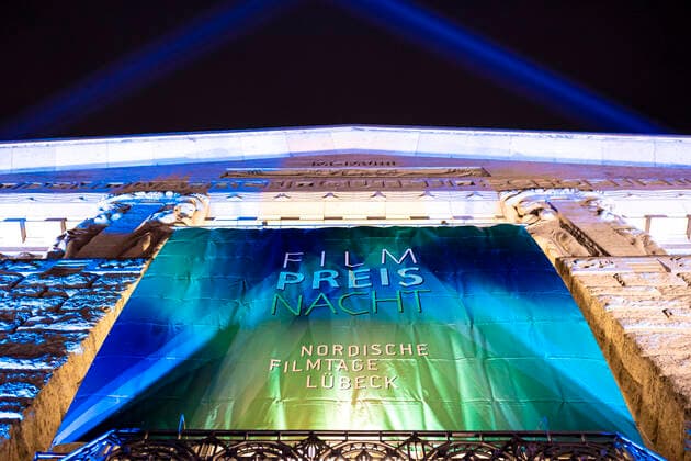 Das Lübecker Stadttheater vor der Filmpreisnacht. Filmpreisnacht der Nordischen Filmtage Lübeck, 06.11.21 Lübeck Schleswig-Holstein Germany Copyright: xAgentur54Gradx xFelixxKoenigx