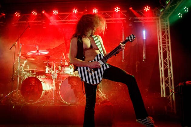 Hademarschen, Deutschland 05. November 2021: Grave Digger - Hademascher Hof - 05.11.2021 Aufnahme des Livekonzerts mit Publikum für ein Liverecording zur späteren Veröffentlichung war ein voller Erfolg. Selbst aus Schweden fanden sich Fans von Grave Digger in Schleswig-Holstein ein.. Foto Axel Ritt Hademascher Hof Schleswig Holstein Copyright: xFotostandx xJacobsx