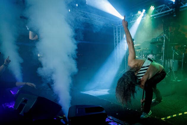Hademarschen, Deutschland 05. November 2021: Grave Digger - Hademascher Hof - 05.11.2021 Aufnahme des Livekonzerts mit Publikum für ein Liverecording zur späteren Veröffentlichung war ein voller Erfolg. Selbst aus Schweden fanden sich Fans von Grave Digger in Schleswig-Holstein ein.. Foto Axel Ritt Hademascher Hof Schleswig Holstein Copyright: xFotostandx xJacobsx