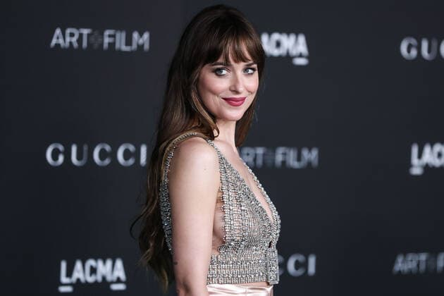 10th Annual LACMA Art + Film Gala 2021 Actress Dakota Johnson wearing a Gucci outfit arrives at the 10th Annual LACMA Art + Film Gala 2021 held at the Los Angeles County Museum of Art on November 6, 2021 in Los Angeles, California, United States. Los Angeles California United States Copyright: xImagexPressxAgencyx collin-10thannu211106_npcXZ