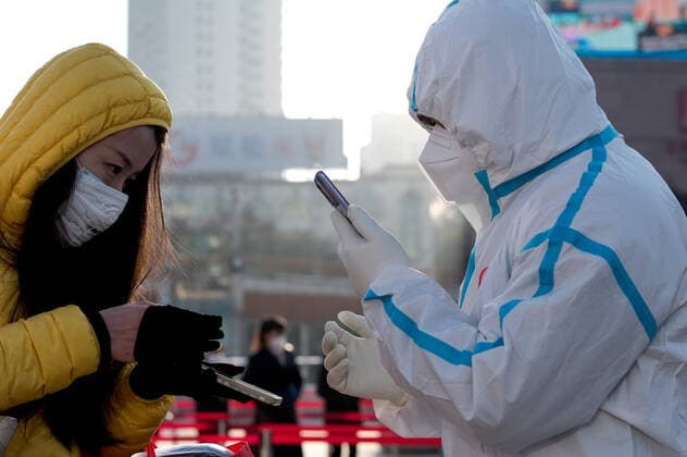 (211108) -- XINING, Nov. 8, 2021 -- A staff member scans a citizen s health code to check health information at a testing site in Xining, northwest China s Qinghai Province, Nov. 8, 2021. Xining started its second round of mass nucleic acid testing at 9 a.m. on Monday. As of Nov. 7, Xining finished the first round of testing, and all swab samples from 1,448,000 citizens came back negative. ) CHINA-QINGHAI-XINING-COVID-19-NUCLEIC ACID-TEST (CN) WuxGang 