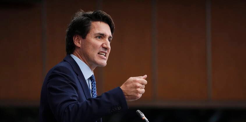 November 8, 2021, Ottawa, ON, Canada: Prime Minister Justin Trudeau speaks during a caucus meeting on Parliament Hill in Ottawa on Monday, Nov. 8, 2021. Ottawa Canada  - ZUMAc35_ 20211108_zaf_c35_028 Copyright: xSeanxKilpatrickx