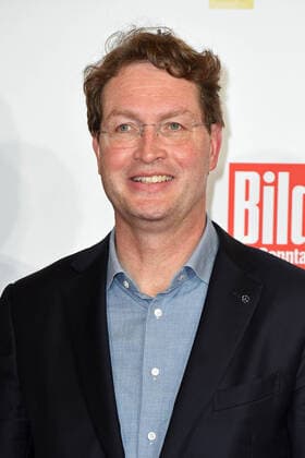 Ola Källenius (Vorstandsvorsitzender Daimler AG) bei der 45. Verleihung Das Goldene Lenkrad bei Axel Springer SE in Berlin am 09.11.2021