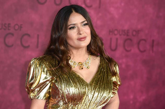Salma Hayek bei der Premiere des Kinofilms House of Gucci im Odeon Leicester Square. London, 09.11.2021 *** Salma Hayek at the premiere of the feature film House of Gucci at the Odeon Leicester Square London, 09 11 2021 Foto:xS.xVasx xFuturexImage