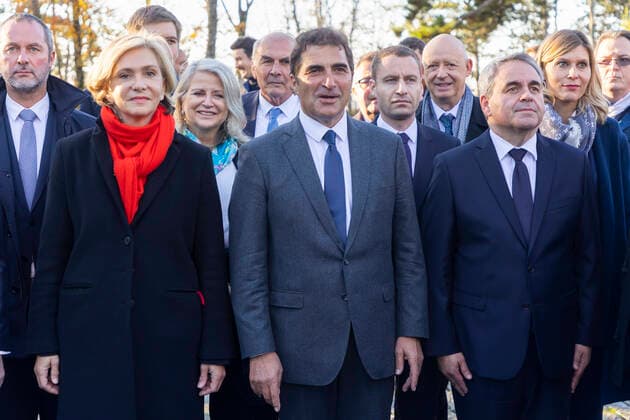 Colombey Les Deux Eglises, France le 9 Novembre, 2021 - Les candidats LR se rendent a Colombey Les Deux Eglises pour participer a un hommage au General De Gaulle a l occasion de l anniversaire de sa mort - Valerie Pecresse, Christian Jacob, Xavier Bertrand LR, LES REPUBLICAINS, POLITIQUE, PRIMAIRE DE LA DROITE, COLOMBEY LES DEUX EGLISES,  Copyright: xVincentxIsorex