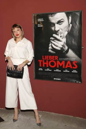 Jella Haase bei der Preview des Kinofilms Lieber Thomas im Zeise Kino. Hamburg, 10.11.2021