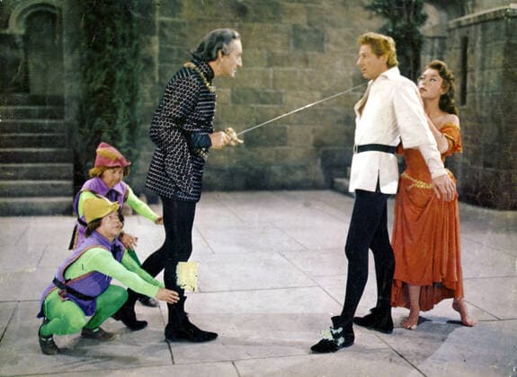 THE COURT JESTER US 1955 THE COURT JESTER US 1955 BASIL RATHBINE, DANNY KAYE, GLYNIS JOHNS Date: 1955. Strictly editorial use only in conjunction with the promotion of the film. Credit line mandatory. This image is copyright of the film company and is supplied under the terms of issue as film still. No commercial or book cover use permitted without prior consent from the film company.  Mandatory credit line: Courtesy Ronald Grant Mary Evans