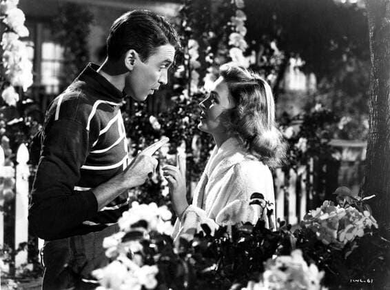 IT S A WONDERFUL LIFE US 1946 IT S A WONDERFUL LIFE US 1946 JAMES STEWART, DONNA REED Date: 1946. Strictly editorial use only in conjunction with the promotion of the film. Credit line mandatory. This image is copyright of the film company and is supplied under the terms of issue as film still. No commercial or book cover use permitted without prior consent from the film company.  Mandatory credit line: Courtesy RKO RADIO PICTURES LIBERTY PICTURES Ronald Grant Mary Evans