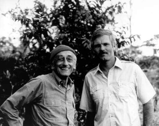 JEAN-YVES COUSTEAU with TED TURNER JACQUES-YVES COUSTEAU 1910 - 1997 with TED TURNER b. 1938 , American mogul and philanthropist. Turner was founder of Cable News Network CNN . Briefly owner of MGM UA in 1986. Founder of Turner Entertainment Co, as well as Turner Network Television TNT . Cousteau was oceanographer and underwater explorer, film maker and tv Date: 1997. Strictly editorial use only in conjunction with the promotion of the film. Credit line mandatory. This image is copyright of the film company and is supplied under the terms of issue as film still. No commercial or book cover use permitted without prior consent from the film company.  Mandatory credit line: Courtesy Ronald Grant Mary Evans