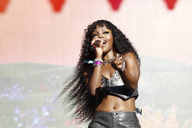 Tkay Maidza performs on stage during the Day N Vegas Music Festival at the Las Vegas Festival Grounds in Las Vegas, Nevada on Friday, November 12, 2021.  LAV2021111224 JAMESxATOA