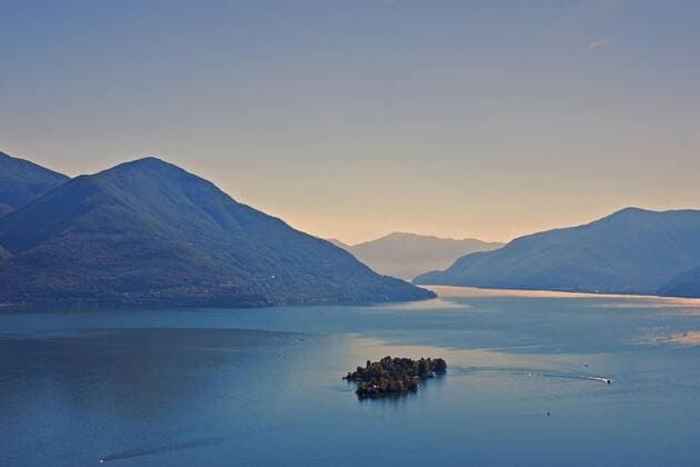 Isole di Brissago, Blick von Ronco sopra Ascona, Lago Maggiore, Tessin, Schweiz, Europa *** Isole di Brissago, view from Ronco sopra Ascona, Lake Maggiore, Ticino, Switzerland, Europe Copyright: imageBROKER J.xKruse iblkjo05241439.jpg