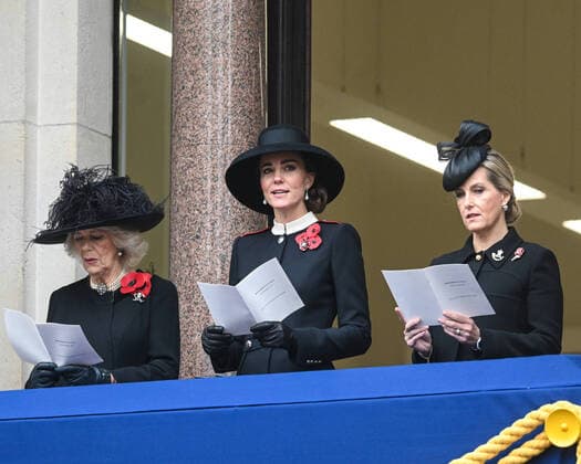 Bilder des Jahres 2021, Entertainment 11 November Entertainment Themen der Woche KW45 Entertainment Bilder des Tages The British Royal Family, led by The Prince of Wales, attend The Remembrance Day Parade at The Cenotaph Where: London, United Kingdom When: 14 Nov 2021 Credit: Cover Images **NOT AVAILABLE FOR PUBLICATION IN THE UK** Copyright: xx 50890394 EDITORIAL USE ONLY. NOT FOR USE BY NEWSPAPERS BASED IN THE UK.