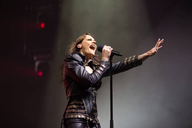 Nightwish live in Oslo, Norway Oslo, Norway. 14th, November 2021. Nightwish, the Finnish symphonic metal band, performs a live concert at Oslo Spektrum in Oslo. Here vocalist Floor Jansen is seen live on stage. Oslo Norway  Copyright: xGonzalesxPhoto Per-OttoxOppix