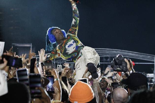 Lil Uzi Vert performs on stage during the Day N Vegas Music Festival at the Las Vegas Festival Grounds in Las Vegas, Nevada on Sunday, November 14, 2021.  LAV2021111457 JAMESxATOA